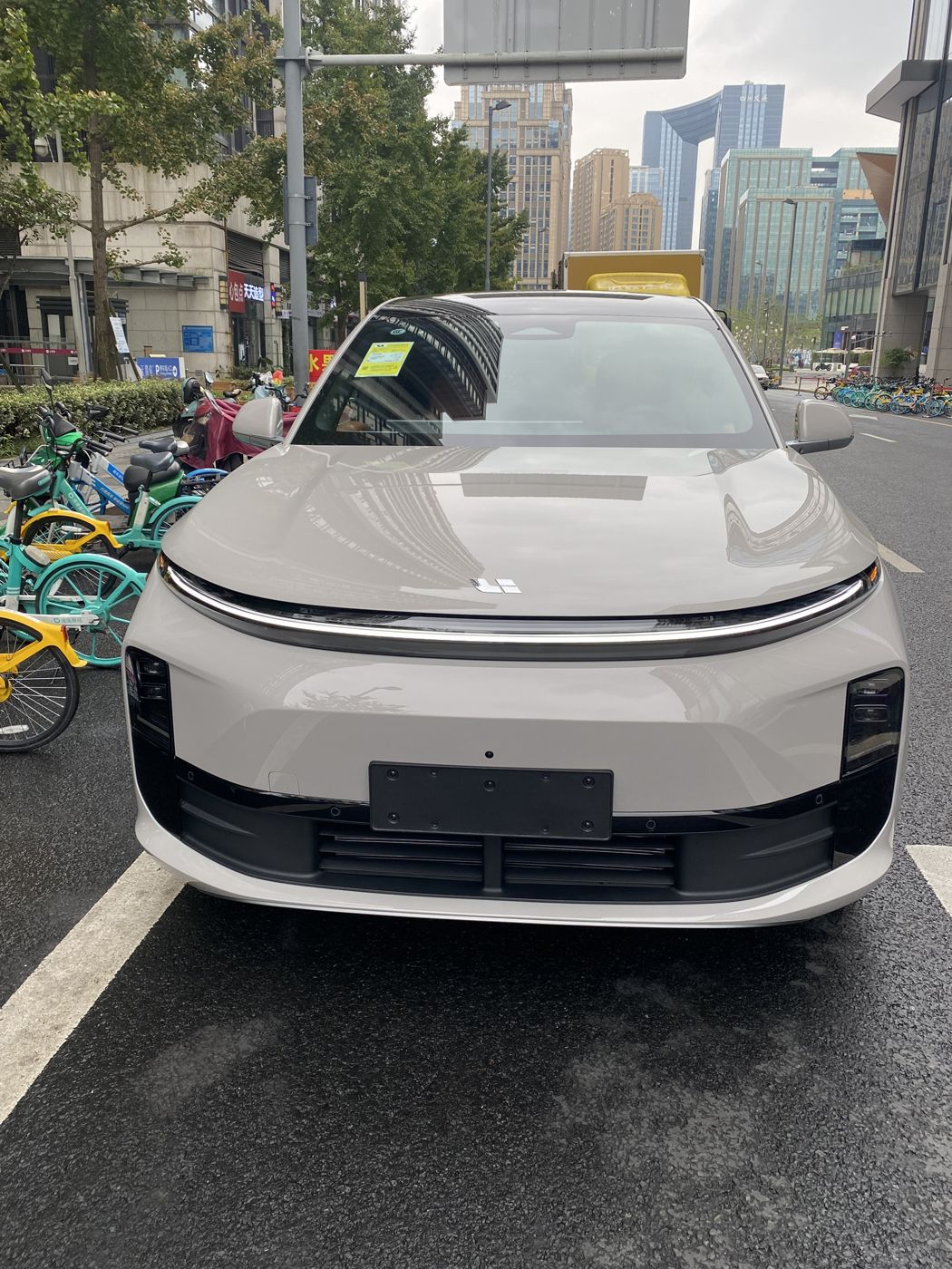 918博天娱乐官网 MEGA 高压纯电 MPV